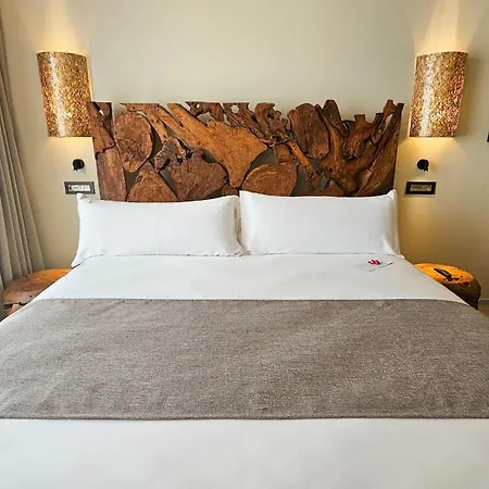 Event By Qhotels - Adults Recommended